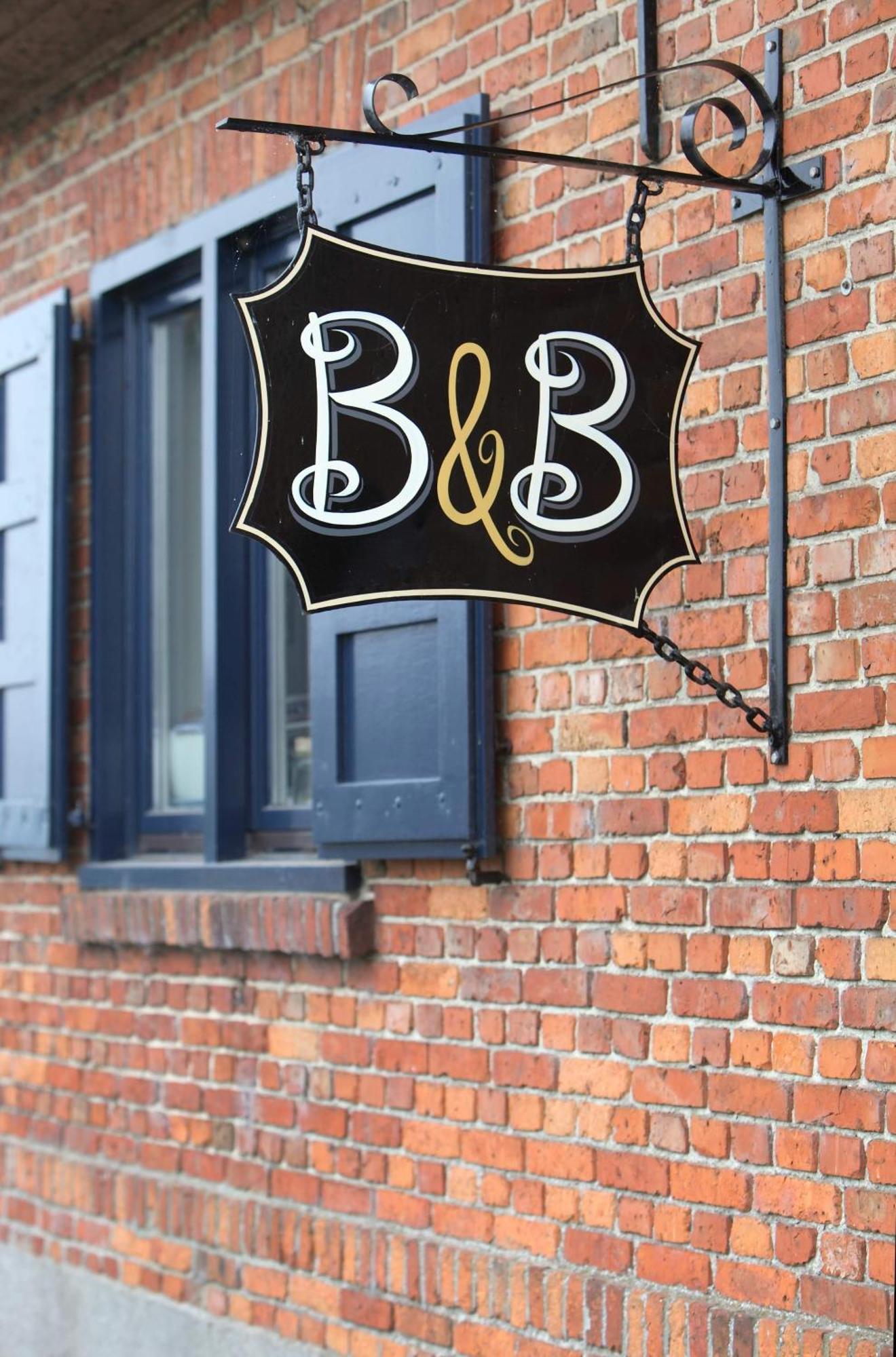 B&B Back2Front Boezinge Zimmer foto